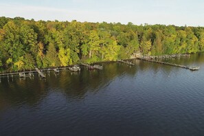 Marina - Cabin 5 - Modern Cabin with A/C and lake views - Fully handicap accessible (Deer River)