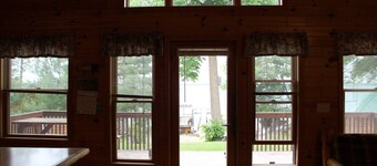 Cabin 5 - Modern Cabin with A/C and lake views - Fully handicap accessible