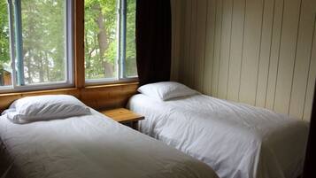 8 chambres, Wi-Fi gratuit, draps fournis