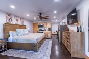1 habitación, escritorio, cuna de viaje y wifi