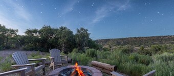 Private Cowboy Hot Tub with Alleged UFO Sightings
