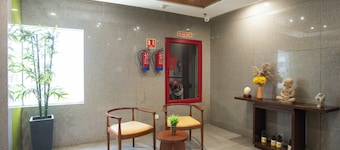 AR Suites KLJ Square