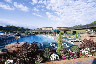 Stay with your Family at the Beautiful Villa Roma Resort Callicoon NY  Catskills