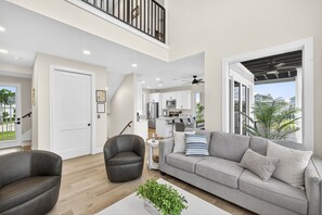 智能電視、電子遊戲、DVD 播放機、足球機