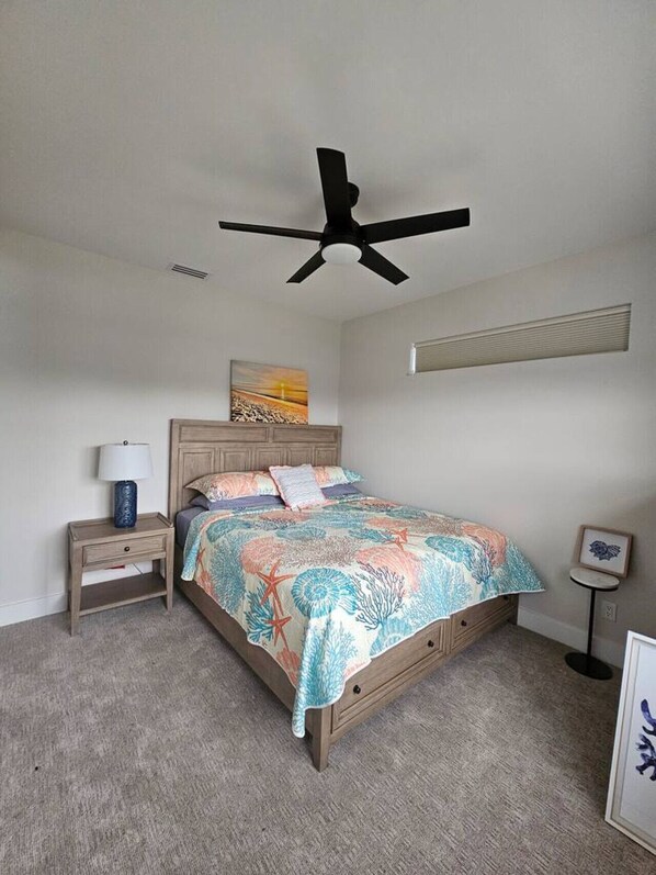 4 bedrooms, desk, iron/ironing board, travel crib