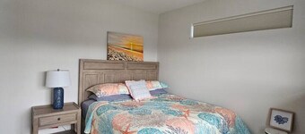 Luxury Coastal Retreat | Stunning Ocean Views & Walk to Times Square