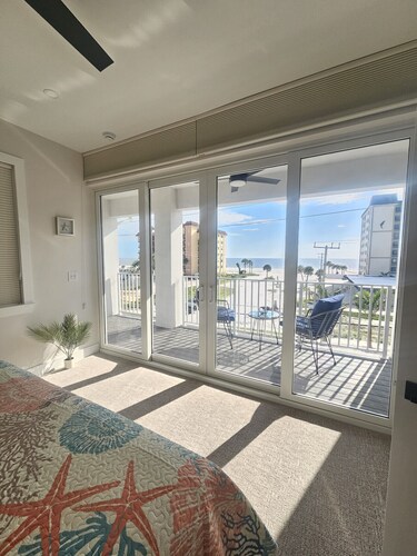 Luxury Coastal Retreat | Stunning Ocean Views & Walk to Times Square