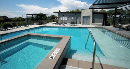 Modern & Spacious Townhome - 2 Bed, 2 Bath - Near CSU & Downtown in Fort Collins