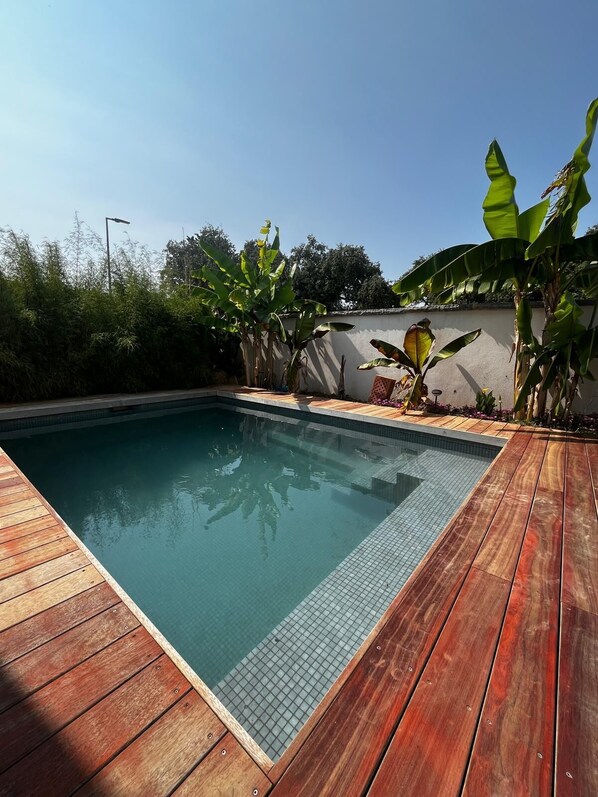 Outdoor pool, a heated pool