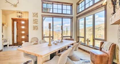 Mountain home w/ hiking access in tranquil Silverthorne with WiFi.