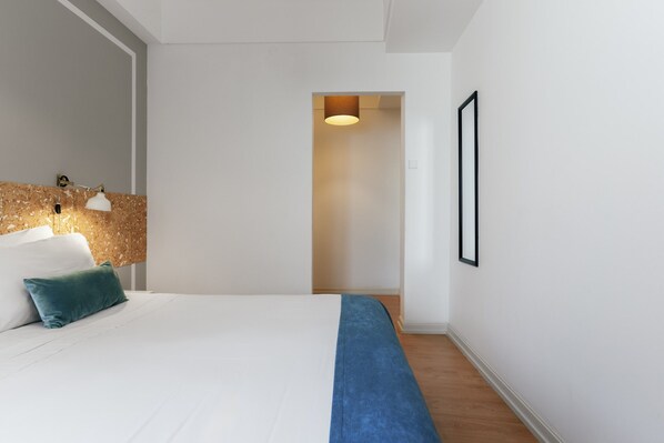 Appartement | 5 chambres, fer et planche à repasser