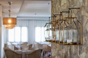 Dining - Jardines de la Mata (Vista de los Ángeles-Rumina)