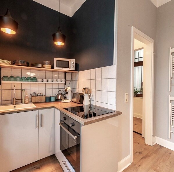 Mikrowelle, Ofen, Herdplatte