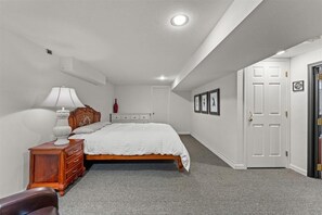 1 Schlafzimmer, Schreibtisch, Bügeleisen/Bügelbrett, kostenloses WLAN