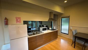 Microwave, stovetop