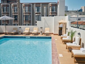 Pool - Relaxing Unit with Rooftop Pool, Steps to Union Square & Civic Center (San Francisco)