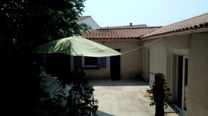 Exterior - HOUSE 300m SEA/6 PERS/week and 2nd week with discount. 400m from town center. (Unknown)