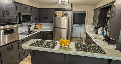 The Gifted Stay @ Seiling - 3BR/2BA In The Heart of Western Oklahoma!