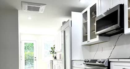 Luxury 3-Bedroom Apartment – Near NYC + NYC Views Nearby