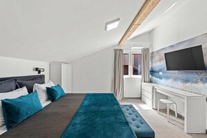 Fer et planche à repasser, Wi-Fi gratuit, draps fournis
