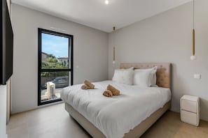 2 dormitorios, tabla de planchar con plancha, wifi gratis y ropa de cama
