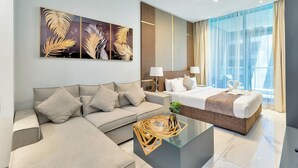 TV, offices - LUX Studio near Burj w Canal Views (Dubai)