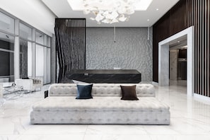 Lobby - Modern Apt w Canal View close to DT (Dubai)