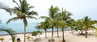 3 Bedroom Luxury Beachfront Condo Brand New Pool