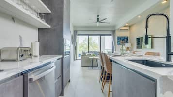 Fridge, microwave, oven, dishwasher