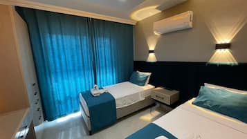 Decoración personalizada, escritorio y ropa de cama