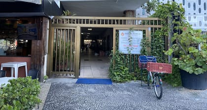 1min da praia de Copacabana - A923