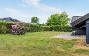 Property grounds - Cozy home in Grenaa with WiFi (Grenaa)