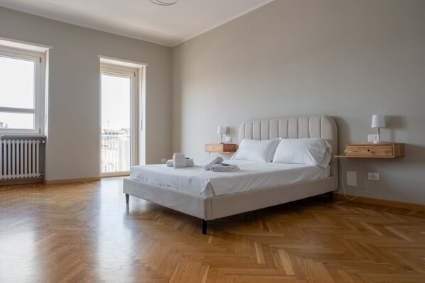 3 habitaciones y escritorio 