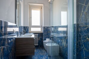Dusche, Bidet