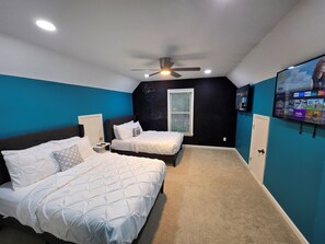 4 bedrooms, desk, iron/ironing board, free WiFi
