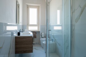 Een douche, een bidet