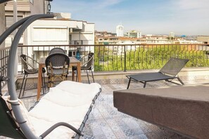 Outdoor dining - Home Suite Home Nisantasi (Istanbul)
