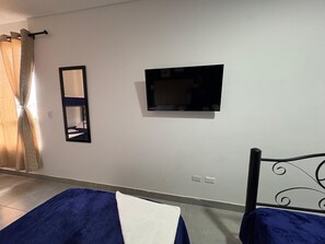 Apartment | Individually furnished, desk, laptop workspace, free WiFi - ALOJAMIENTOS LA MARTIN (Cali)
