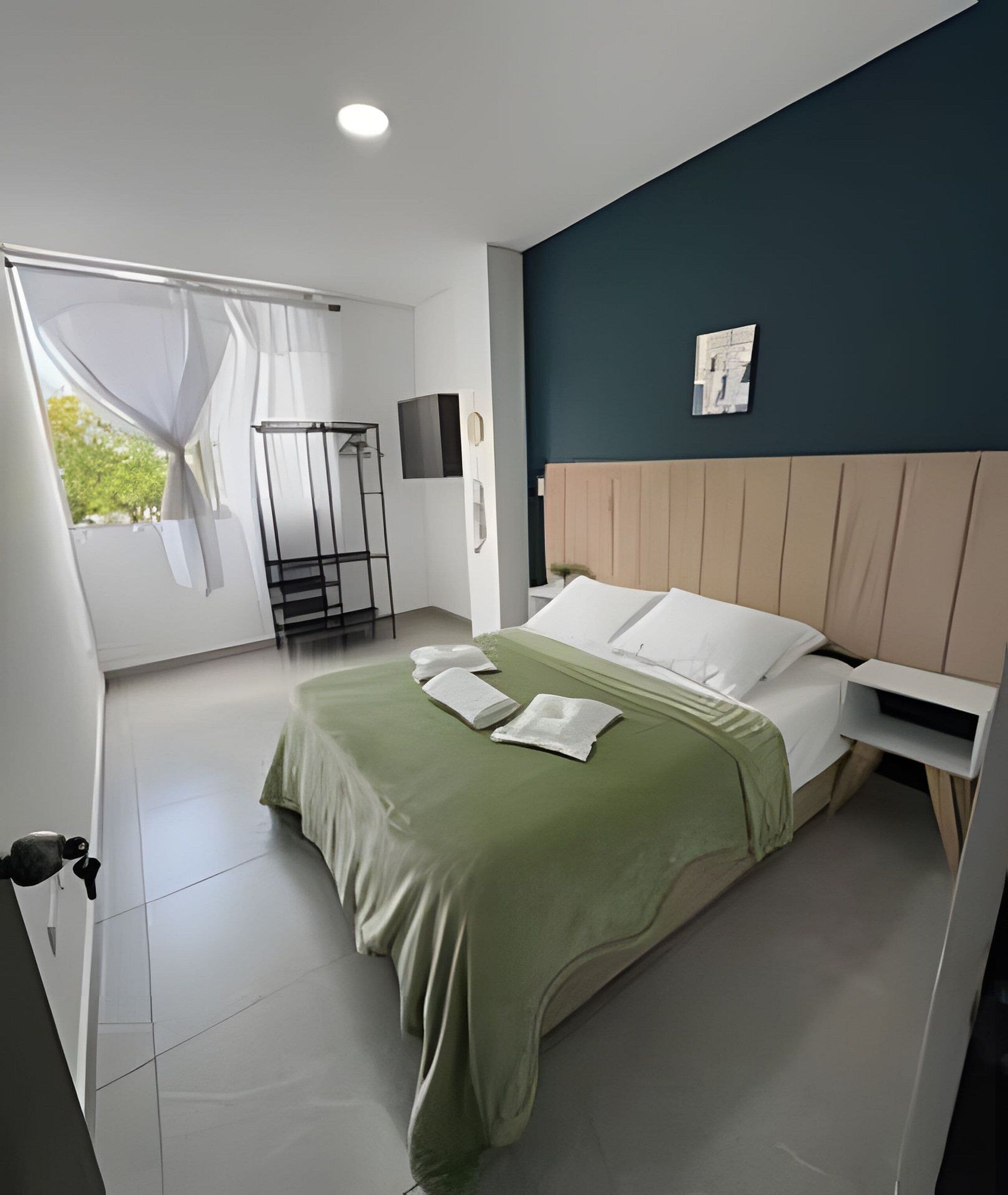 Apartment | Individually furnished, desk, laptop workspace, free WiFi