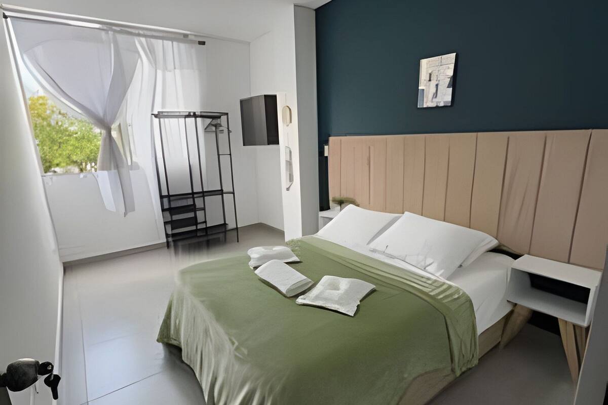Apartment | Individually furnished, desk, laptop workspace, free WiFi