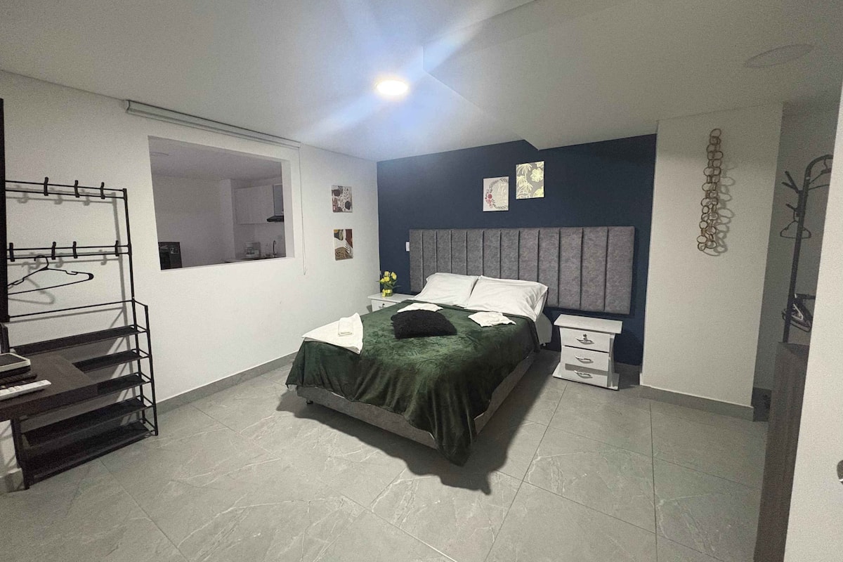 Romantic Apartment | Desk, laptop workspace, WiFi (free), individually furnished