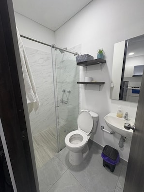Apartment | Bathroom - ALOJAMIENTOS LA MARTIN (Cali)