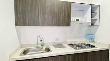 Apartment, Balcony | Private kitchen