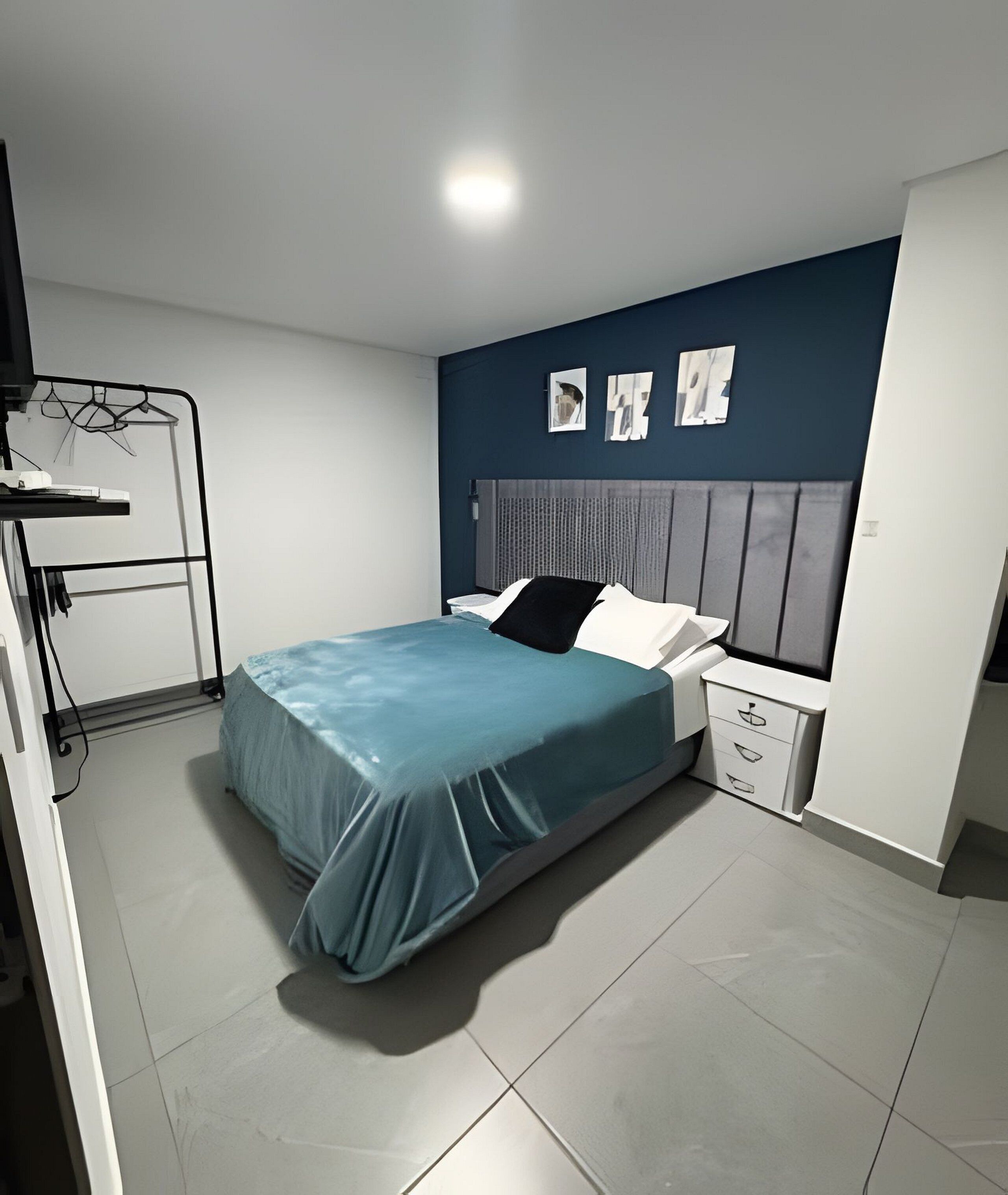 Apartament | Mobiliari individual i escriptori 
