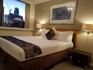 1 Schlafzimmer, Schreibtisch, WLAN, Bettwäsche