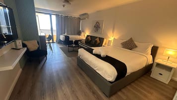 1 bedroom, desk, WiFi, bed sheets