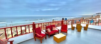 Habitaciones frente al mar en balneario turistico en Perú!