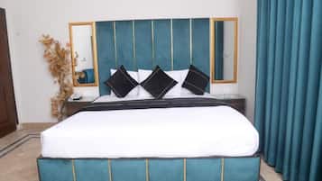 Deluxe Double Room | Desk, free WiFi