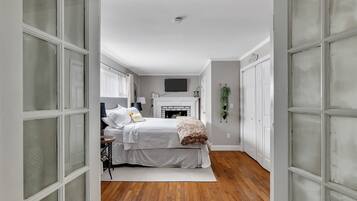 5 soveværelser, skrivebord, strygejern/strygebræt, weekendseng