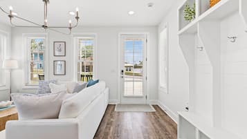 House, Multiple Beds, Patio, Garden View (19891 Charlie Claude Dr) | Living area | 42-inch flat-screen TV with digital channels